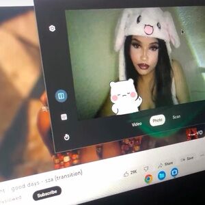 Meet your Posher, Estrella